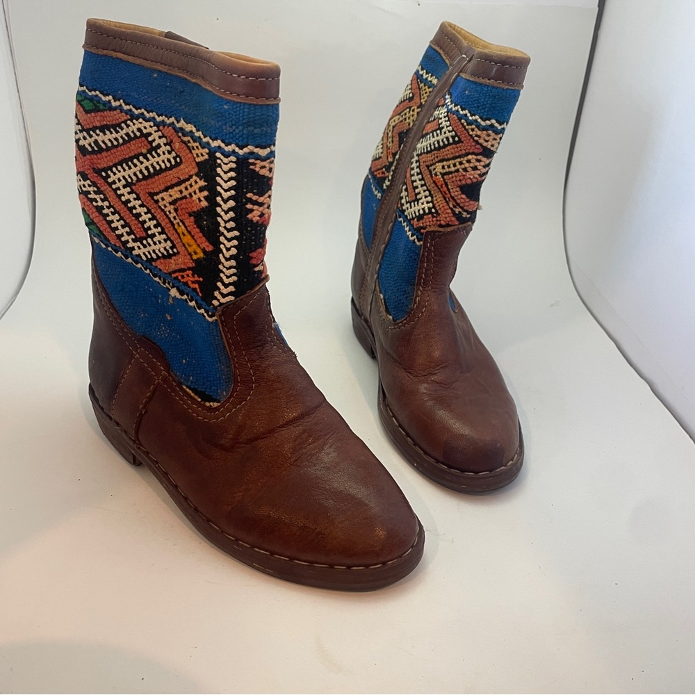 Style Tribal Boho Western Boot Brown Multicolor Woven Pull On Womens Size 37 6.5
